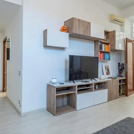 Ht Sunny1 Bedroom Apartment By The Vatican Rome Exterior photo